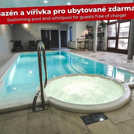 Penzion Pod Radnici Otel Hustopeče Dış mekan fotoğraf